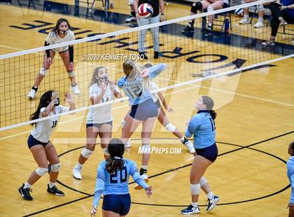 Thumbnail 2 in Johnson vs O'Connor (JV) photogallery.