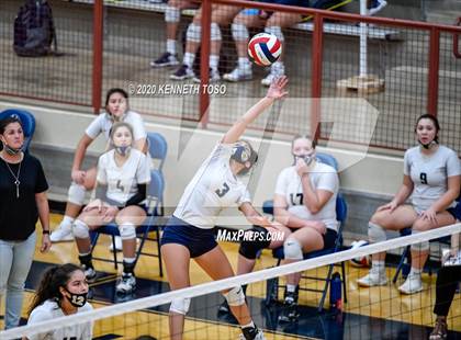 Thumbnail 2 in Johnson vs O'Connor (JV) photogallery.