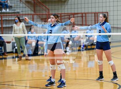 Thumbnail 3 in Johnson vs O'Connor (JV) photogallery.