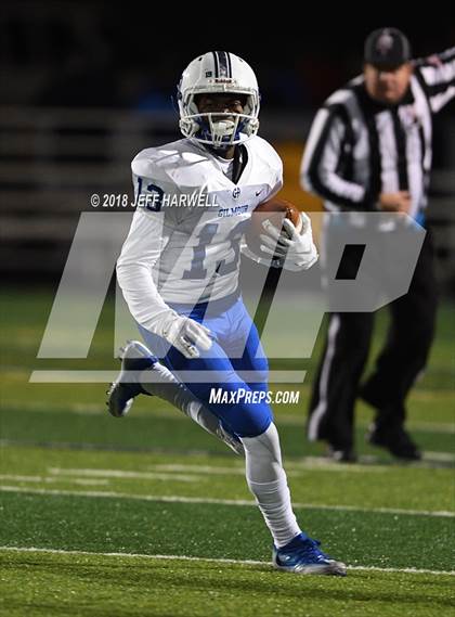 Thumbnail 3 in Orrville vs. Gilmour Academy (OHSAA D5 Regional Semifinal) photogallery.