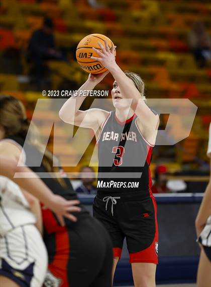 Thumbnail 2 in Snow Canyon vs. Bear River (UHSAA 4A Quarterfinal) photogallery.