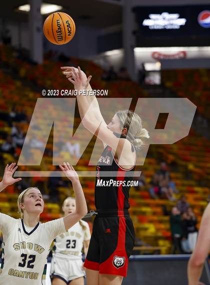 Thumbnail 3 in Snow Canyon vs. Bear River (UHSAA 4A Quarterfinal) photogallery.