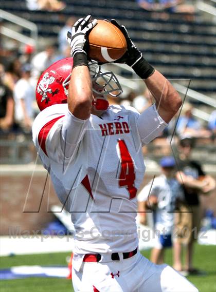 Thumbnail 3 in Van Alstyne vs. Holliday photogallery.