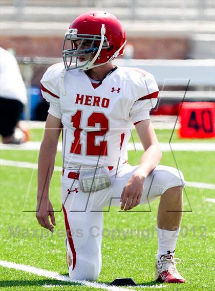 Thumbnail 2 in Van Alstyne vs. Holliday photogallery.