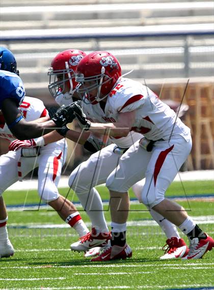 Thumbnail 2 in Van Alstyne vs. Holliday photogallery.