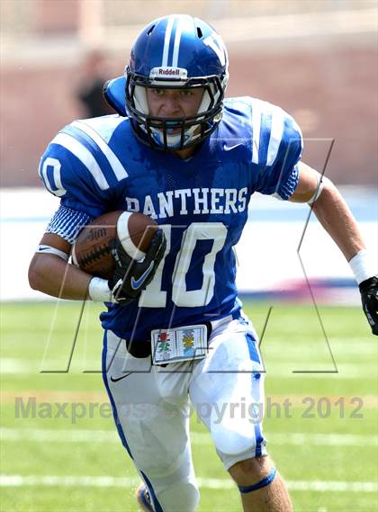 Thumbnail 3 in Van Alstyne vs. Holliday photogallery.