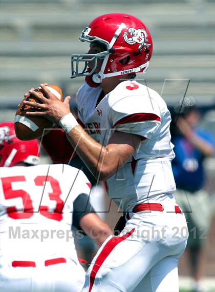 Thumbnail 2 in Van Alstyne vs. Holliday photogallery.