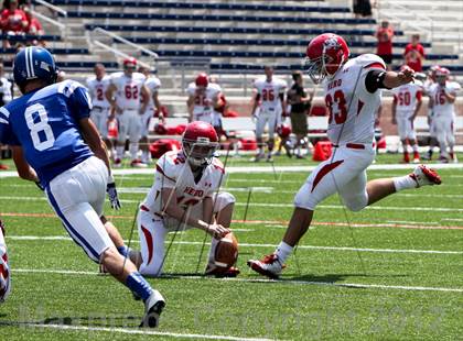 Thumbnail 2 in Van Alstyne vs. Holliday photogallery.