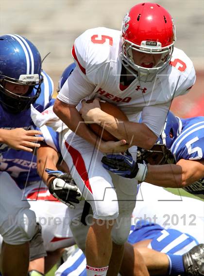 Thumbnail 2 in Van Alstyne vs. Holliday photogallery.