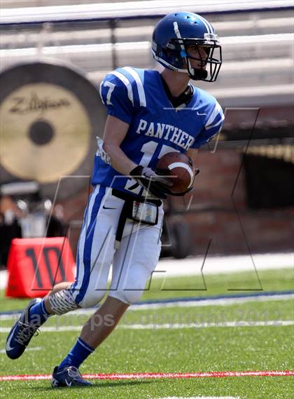 Thumbnail 3 in Van Alstyne vs. Holliday photogallery.