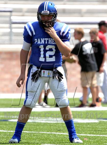 Thumbnail 3 in Van Alstyne vs. Holliday photogallery.
