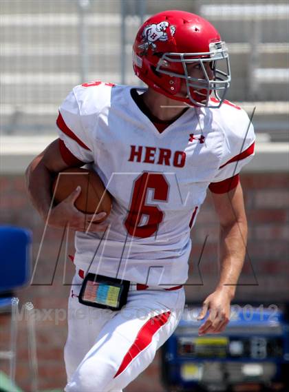 Thumbnail 1 in Van Alstyne vs. Holliday photogallery.