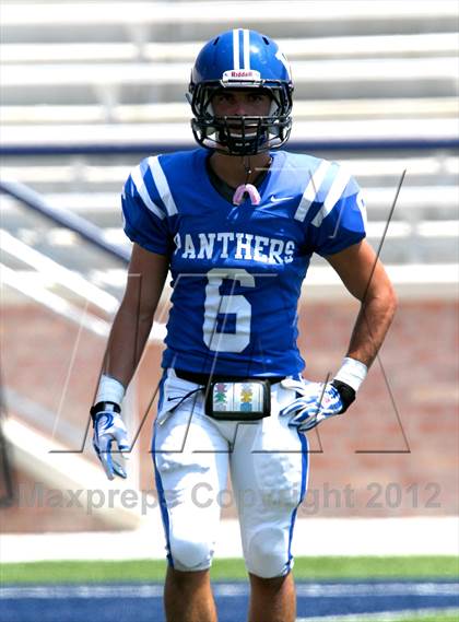 Thumbnail 2 in Van Alstyne vs. Holliday photogallery.