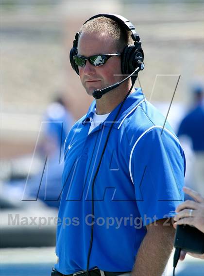 Thumbnail 1 in Van Alstyne vs. Holliday photogallery.
