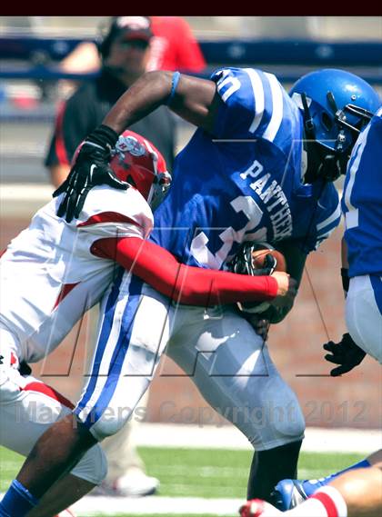 Thumbnail 1 in Van Alstyne vs. Holliday photogallery.