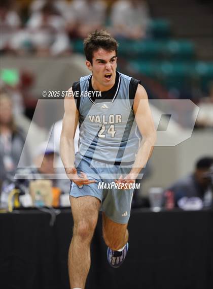 Thumbnail 2 in Valor Christian @ Ralston Valley (CHSAA 6A Great 8) photogallery.