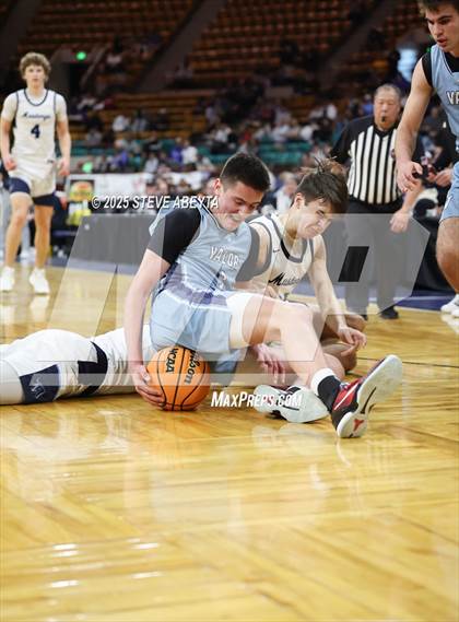 Thumbnail 3 in Valor Christian @ Ralston Valley (CHSAA 6A Great 8) photogallery.