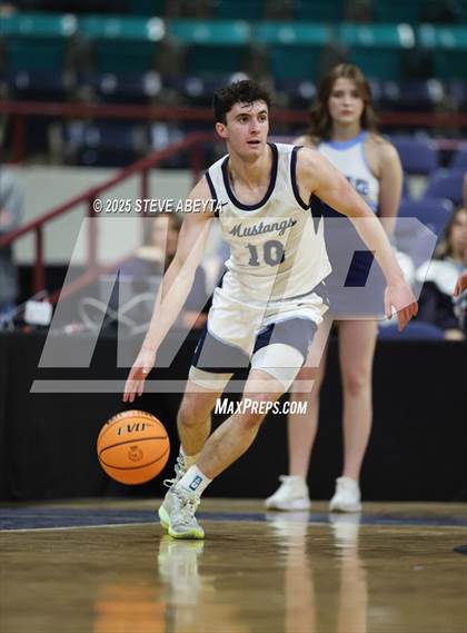 Thumbnail 3 in Valor Christian @ Ralston Valley (CHSAA 6A Great 8) photogallery.