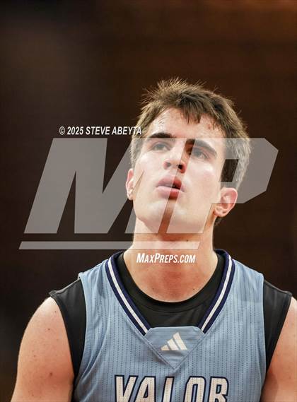 Thumbnail 1 in Valor Christian @ Ralston Valley (CHSAA 6A Great 8) photogallery.