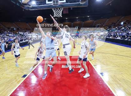 Thumbnail 3 in Valor Christian @ Ralston Valley (CHSAA 6A Great 8) photogallery.