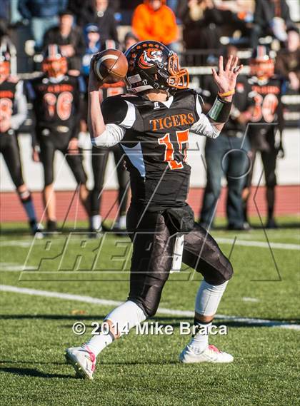 Thumbnail 3 in Boston College High @ Newton North (MIAA Division 1 South Semifinal) photogallery.