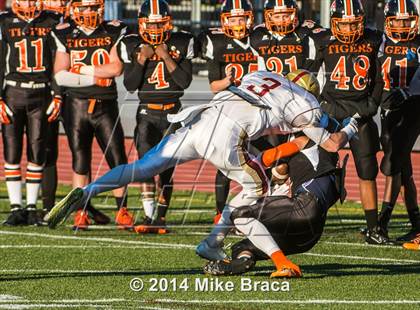 Thumbnail 2 in Boston College High @ Newton North (MIAA Division 1 South Semifinal) photogallery.