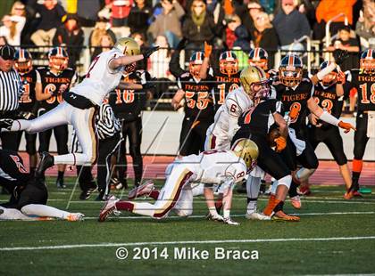 Thumbnail 3 in Boston College High @ Newton North (MIAA Division 1 South Semifinal) photogallery.