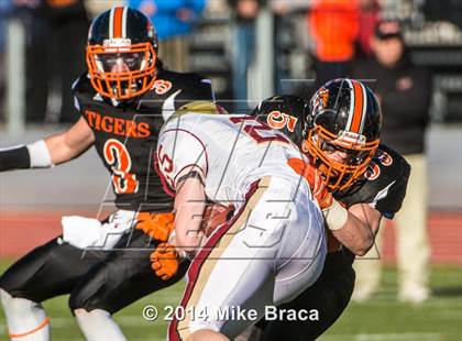 Thumbnail 2 in Boston College High @ Newton North (MIAA Division 1 South Semifinal) photogallery.