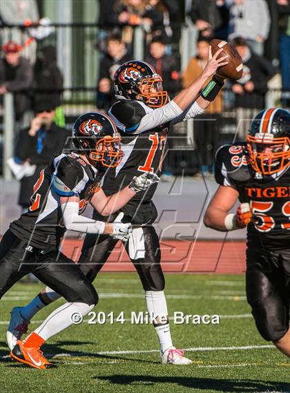Thumbnail 2 in Boston College High @ Newton North (MIAA Division 1 South Semifinal) photogallery.