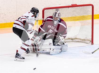 Thumbnail 2 in Albany Academy vs. Avon Old Farms (NESPAC Large Division Final) photogallery.