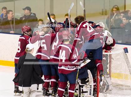 Thumbnail 2 in Albany Academy vs. Avon Old Farms (NESPAC Large Division Final) photogallery.