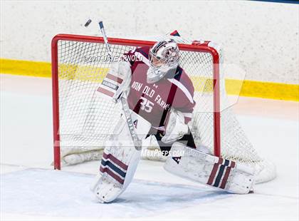 Thumbnail 1 in Albany Academy vs. Avon Old Farms (NESPAC Large Division Final) photogallery.