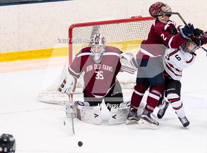 Thumbnail 3 in Albany Academy vs. Avon Old Farms (NESPAC Large Division Final) photogallery.