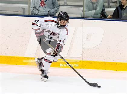 Thumbnail 3 in Albany Academy vs. Avon Old Farms (NESPAC Large Division Final) photogallery.