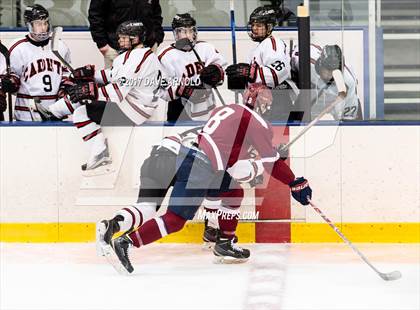 Thumbnail 1 in Albany Academy vs. Avon Old Farms (NESPAC Large Division Final) photogallery.