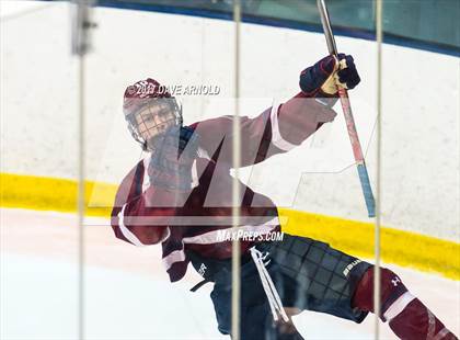 Thumbnail 3 in Albany Academy vs. Avon Old Farms (NESPAC Large Division Final) photogallery.