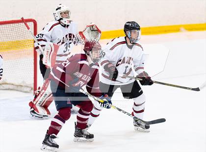 Thumbnail 1 in Albany Academy vs. Avon Old Farms (NESPAC Large Division Final) photogallery.