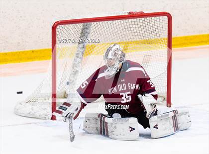 Thumbnail 1 in Albany Academy vs. Avon Old Farms (NESPAC Large Division Final) photogallery.