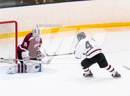 Thumbnail 2 in Albany Academy vs. Avon Old Farms (NESPAC Large Division Final) photogallery.