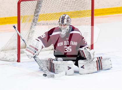 Thumbnail 3 in Albany Academy vs. Avon Old Farms (NESPAC Large Division Final) photogallery.