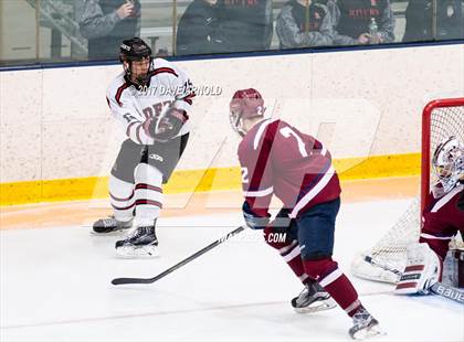 Thumbnail 2 in Albany Academy vs. Avon Old Farms (NESPAC Large Division Final) photogallery.