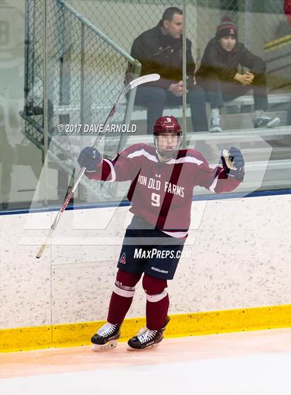 Thumbnail 2 in Albany Academy vs. Avon Old Farms (NESPAC Large Division Final) photogallery.