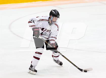 Thumbnail 3 in Albany Academy vs. Avon Old Farms (NESPAC Large Division Final) photogallery.