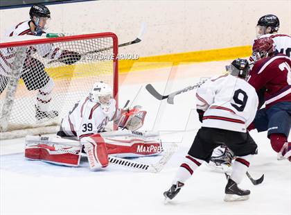 Thumbnail 1 in Albany Academy vs. Avon Old Farms (NESPAC Large Division Final) photogallery.