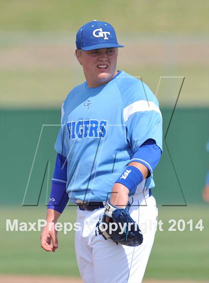 Thumbnail 1 in Grandview vs. Gunter (UIL 2A Region 2 Quarterfinal) photogallery.