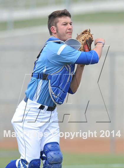 Thumbnail 1 in Grandview vs. Gunter (UIL 2A Region 2 Quarterfinal) photogallery.