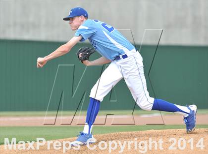Thumbnail 1 in Grandview vs. Gunter (UIL 2A Region 2 Quarterfinal) photogallery.