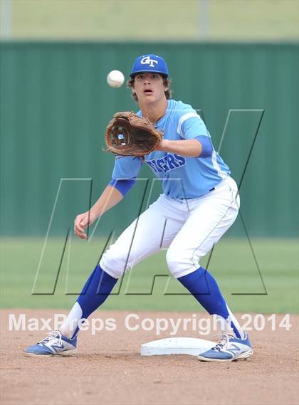 Thumbnail 2 in Grandview vs. Gunter (UIL 2A Region 2 Quarterfinal) photogallery.