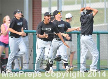 Thumbnail 1 in Grandview vs. Gunter (UIL 2A Region 2 Quarterfinal) photogallery.