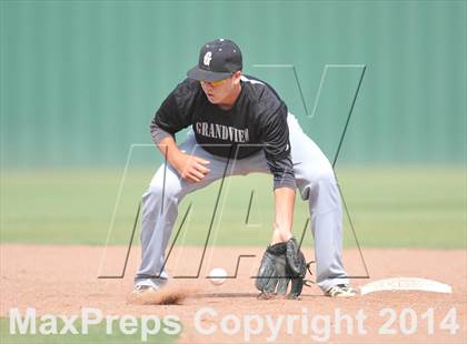 Thumbnail 2 in Grandview vs. Gunter (UIL 2A Region 2 Quarterfinal) photogallery.